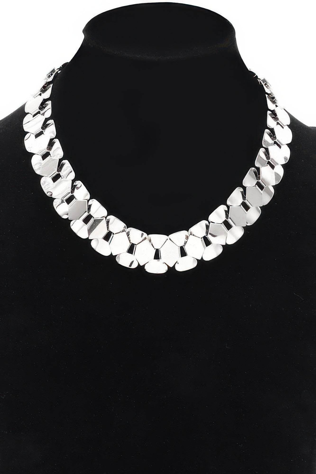 Elysian Circle Necklace - Lola Diva's Boutique